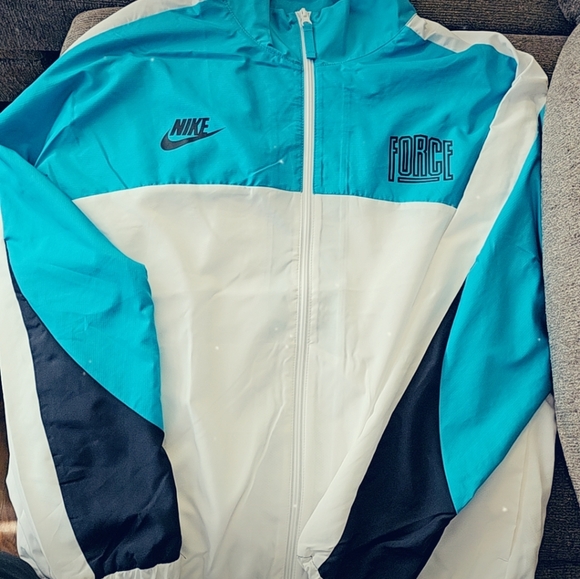nike force jacket